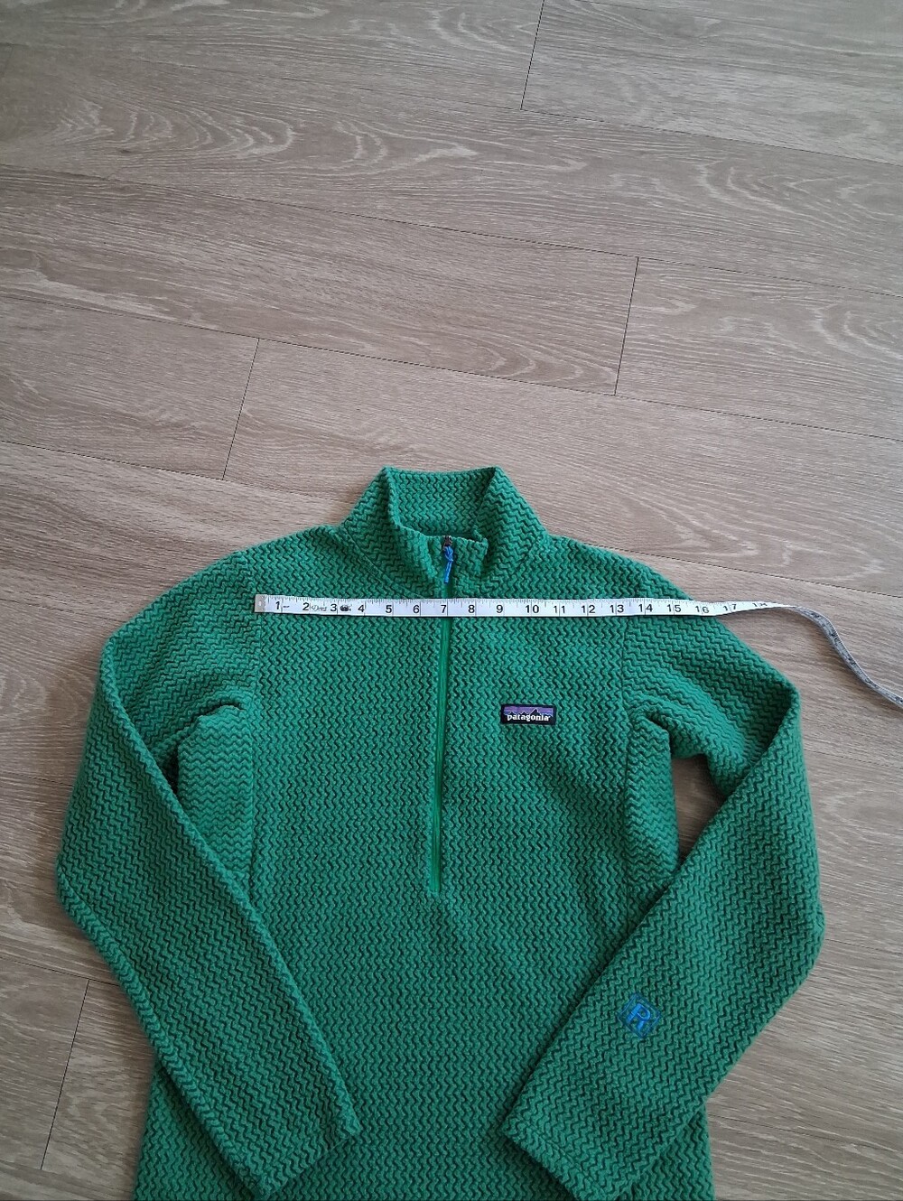 Patagonia W's R1 Air Zip Neck - Picture 11 of 16